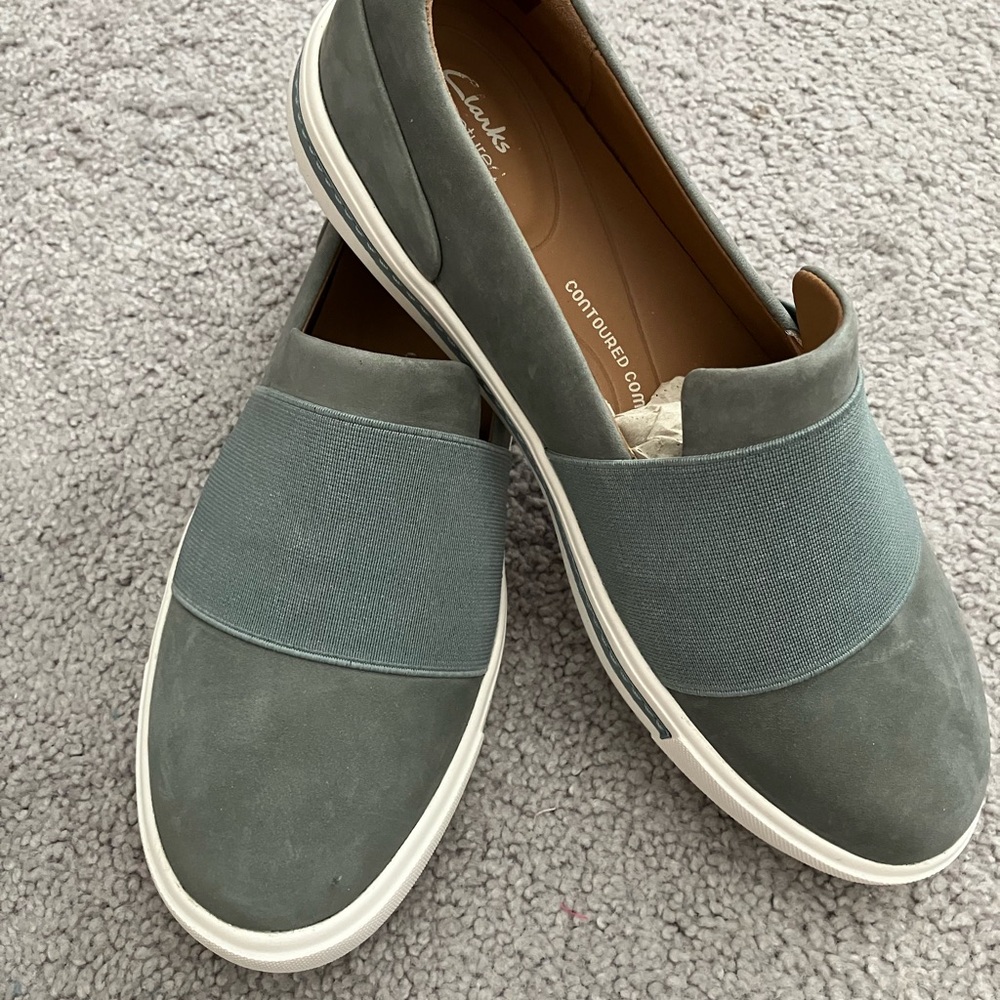 **NOT FOR SALE** Clark’s Un Maui Nubuck lightweight slip ons. Blue-Grey